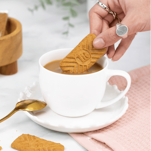 Box of 300 - Little Bakes Caramel & Cinnamon Sugar Biscuits (12 x 25 Sleeves Carton - Clear Packaging)