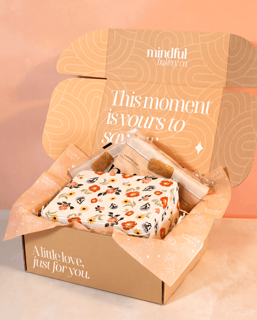 Poppies & Pinks Biscuit Tin Gift Box